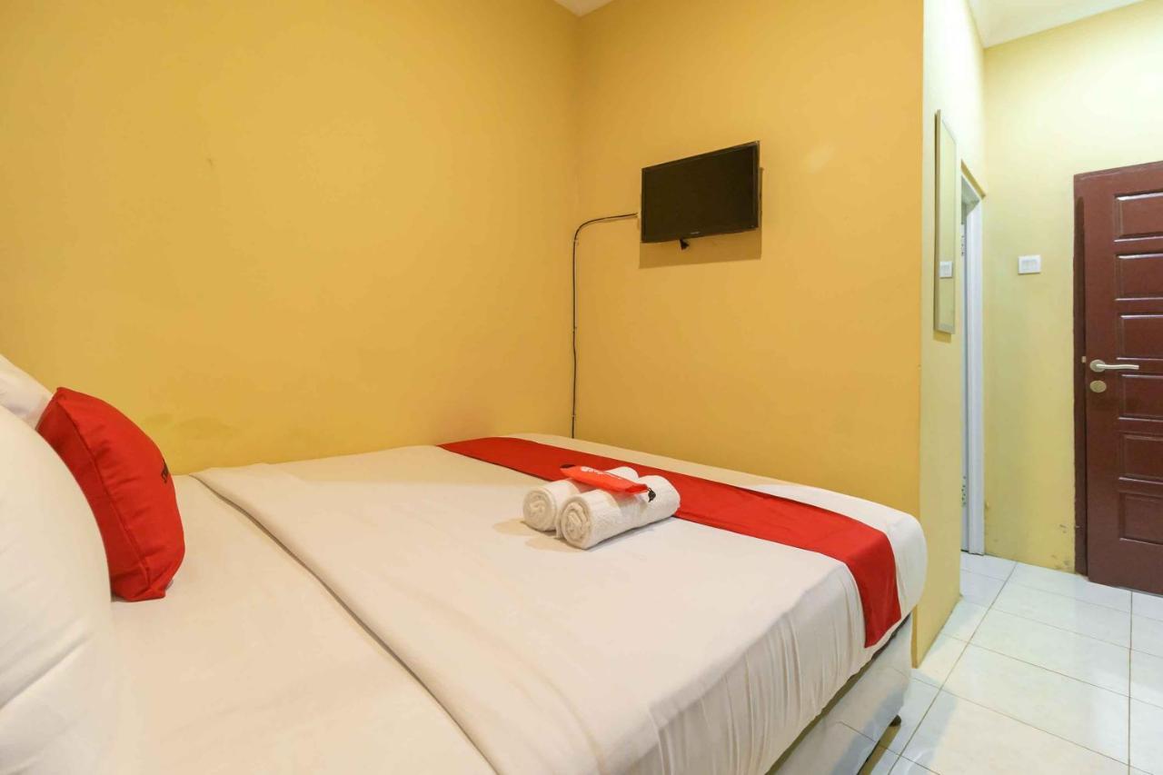 Reddoorz Syariah Near Jam Gadang Bukittinggi 2 Hotel Exterior photo